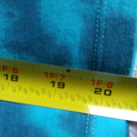 MTV long sleeve t-shirt NWT Med - Picture 8 of 8